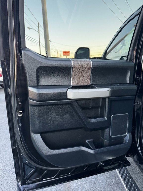 2017 Ford F-250 Image 18