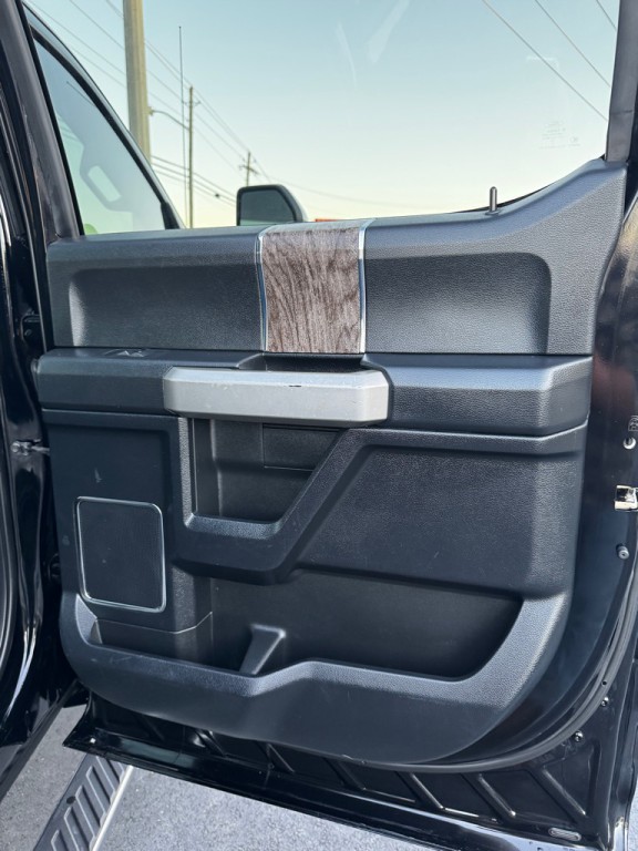 2017 Ford F-250 Image 21