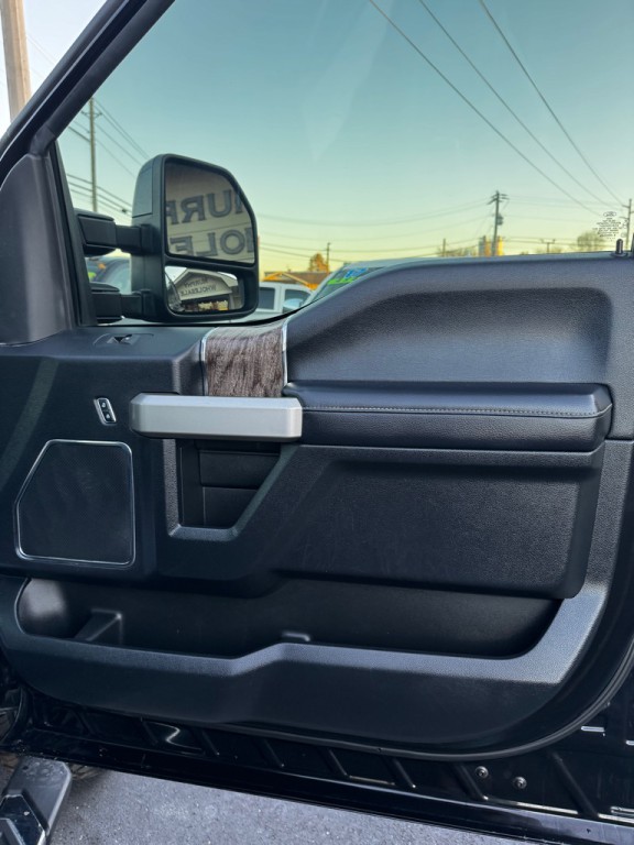 2017 Ford F-250 Image 25