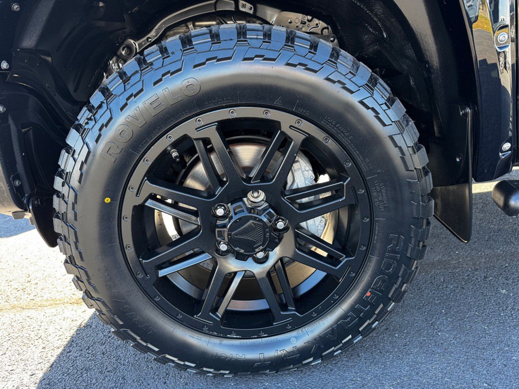 2019 Toyota Tundra Image 10