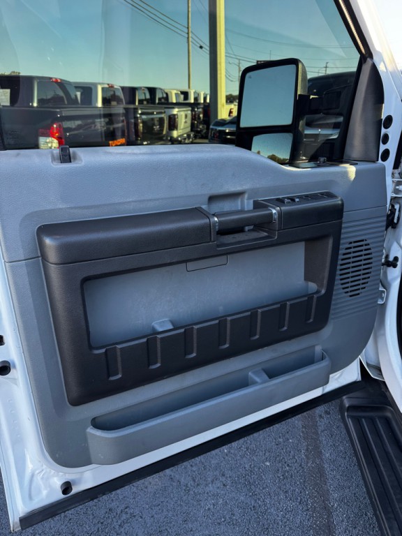 2015 Ford F-350 Image 14