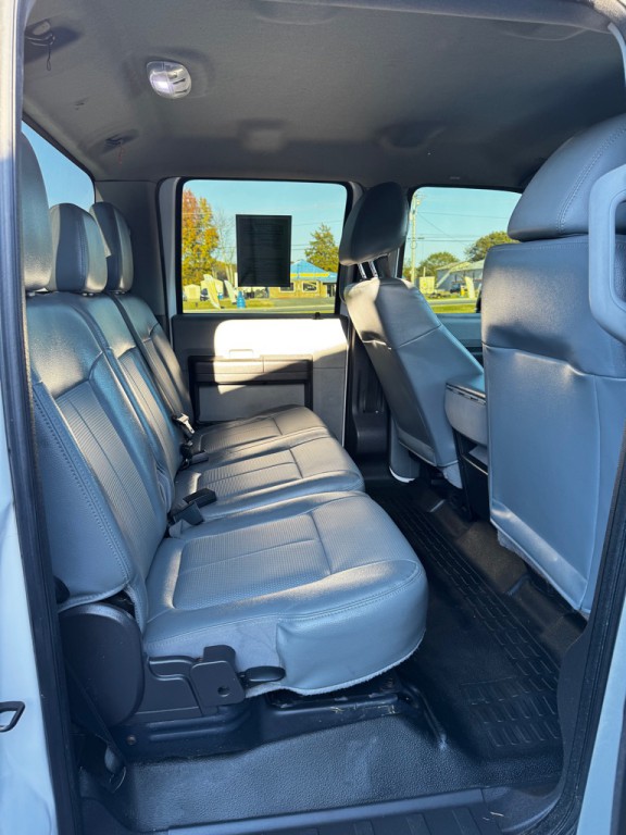 2015 Ford F-350 Image 17