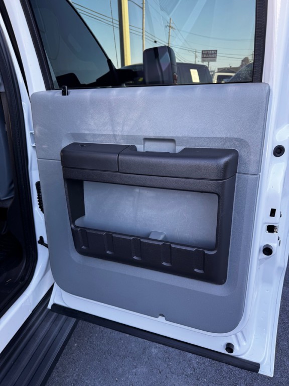 2015 Ford F-350 Image 20
