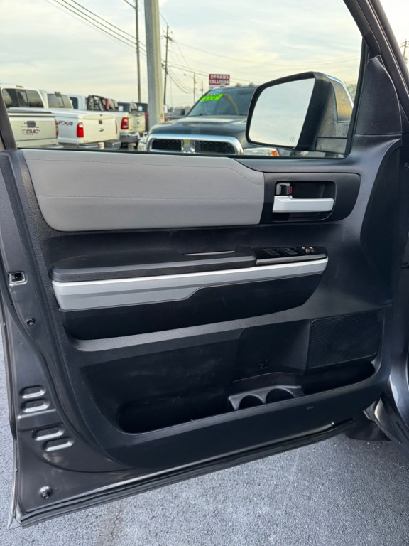 2014 Toyota Tundra Image 15