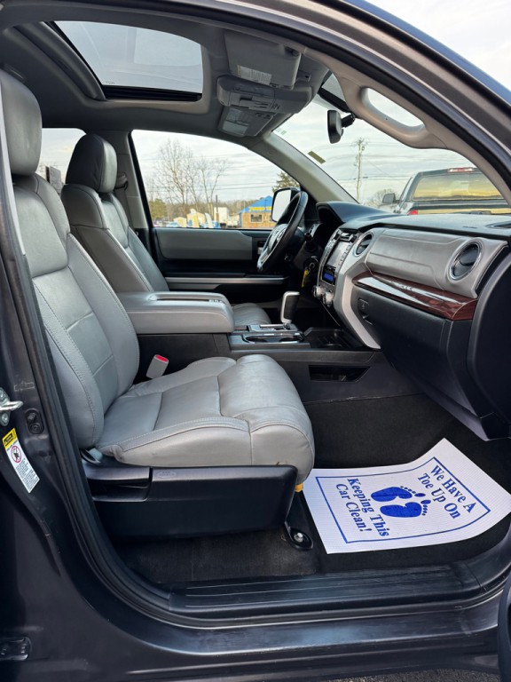 2014 Toyota Tundra Image 22