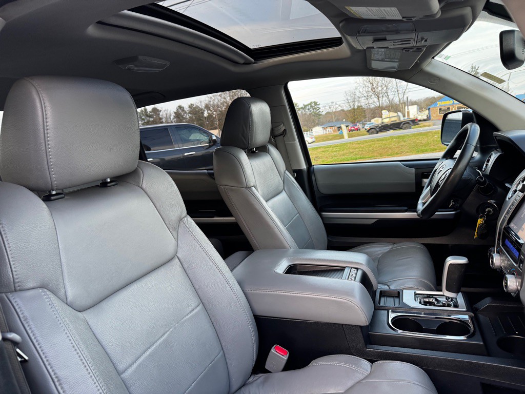 2014 Toyota Tundra Image 24