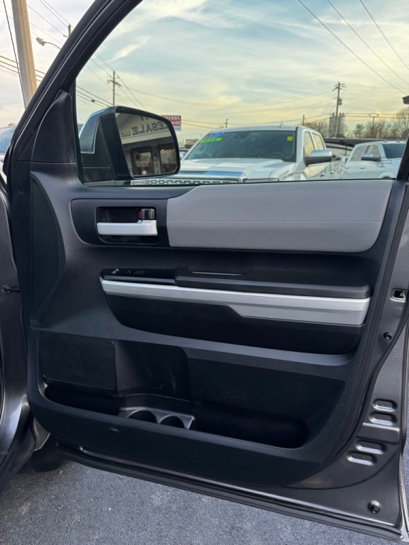 2014 Toyota Tundra Image 25