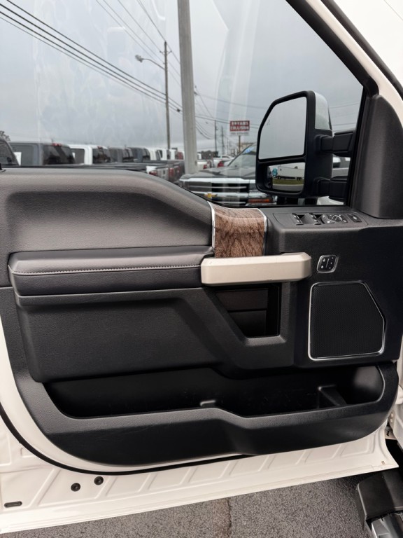 2018 Ford F-350 Image 15