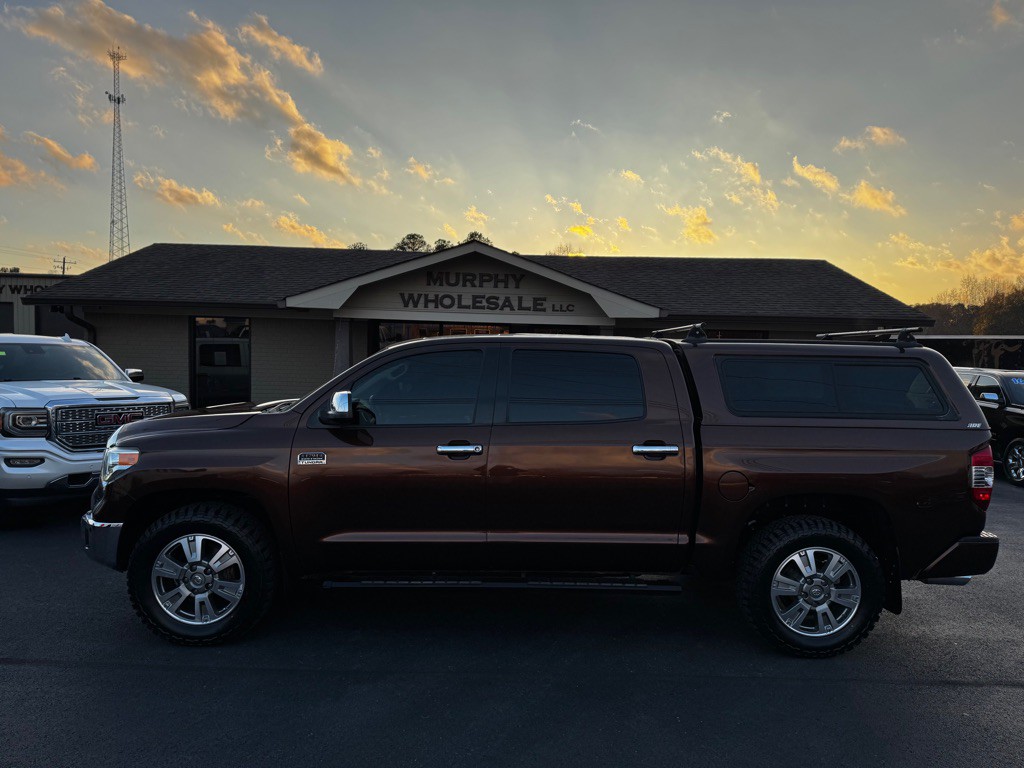 2015 Toyota Tundra Image 1