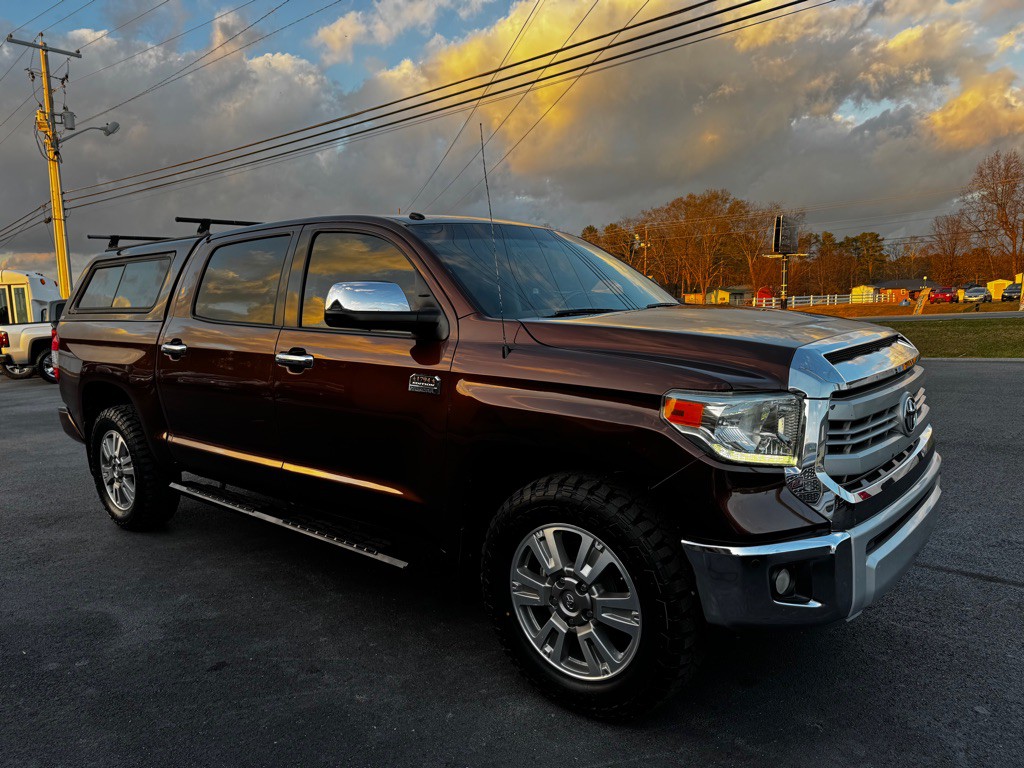 2015 Toyota Tundra Image 8