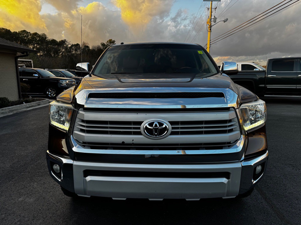 2015 Toyota Tundra Image 9