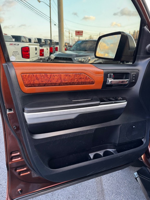 2015 Toyota Tundra Image 15