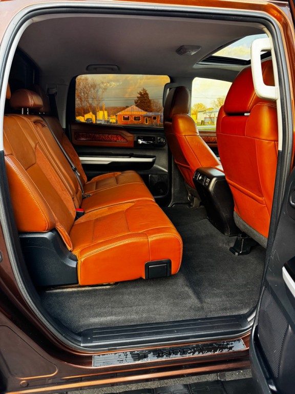 2015 Toyota Tundra Image 18