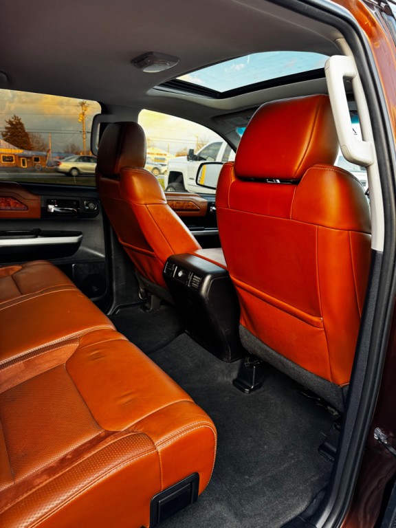 2015 Toyota Tundra Image 19