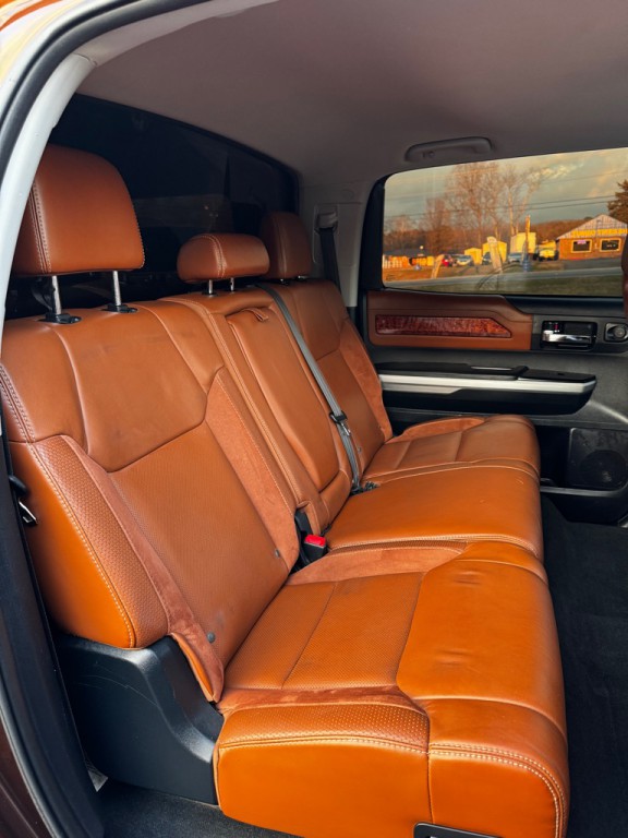 2015 Toyota Tundra Image 20