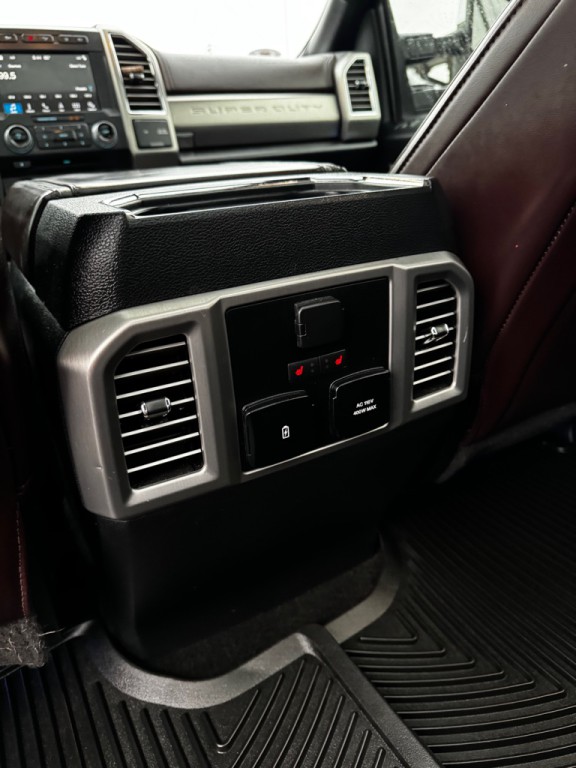 2017 Ford F-250 Image 18