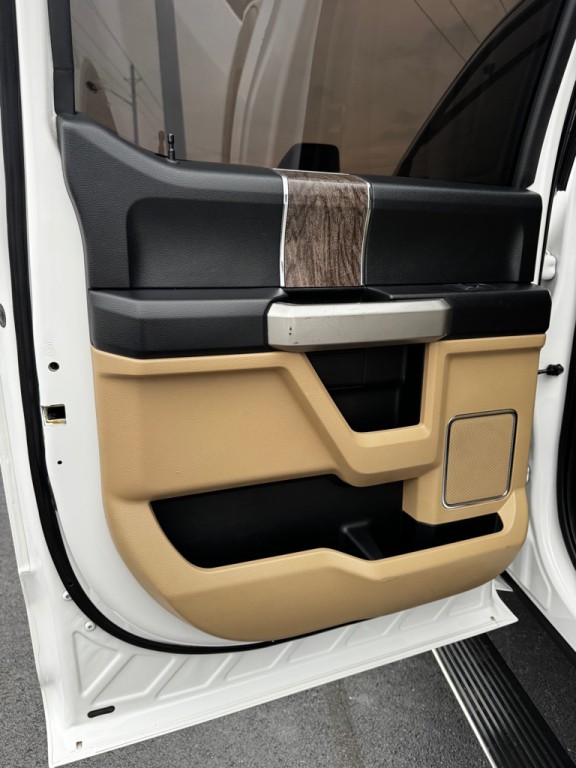 2017 Ford F-250 Image 18