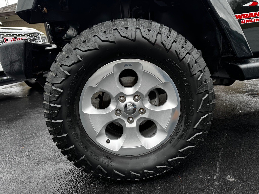 2012 Jeep Wrangler Unlimited Image 9