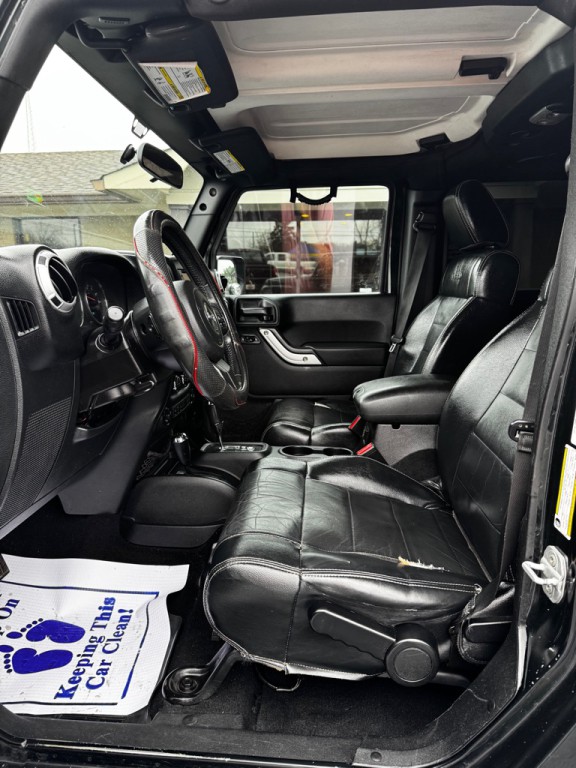 2012 Jeep Wrangler Unlimited Image 11