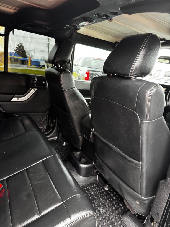 2012 Jeep Wrangler Unlimited Image 19