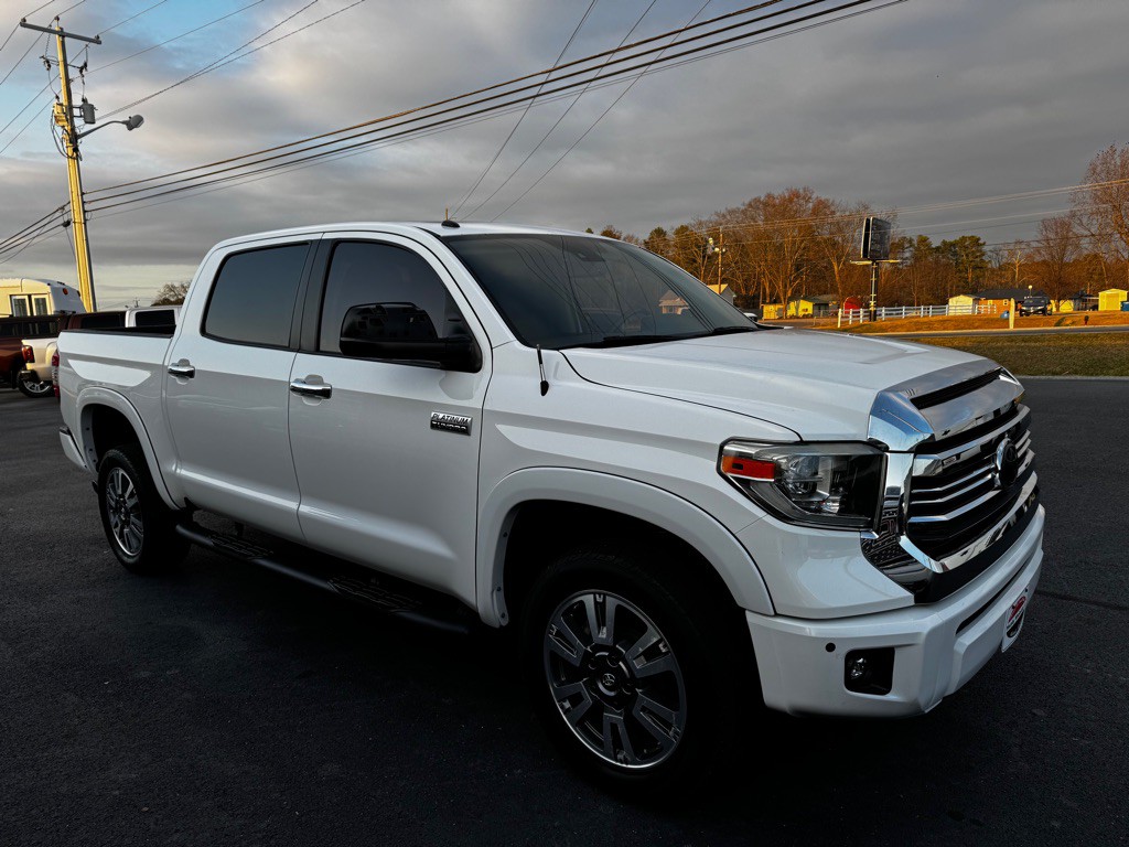 2018 Toyota Tundra Image 8