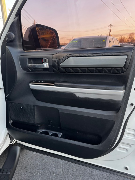 2018 Toyota Tundra Image 25