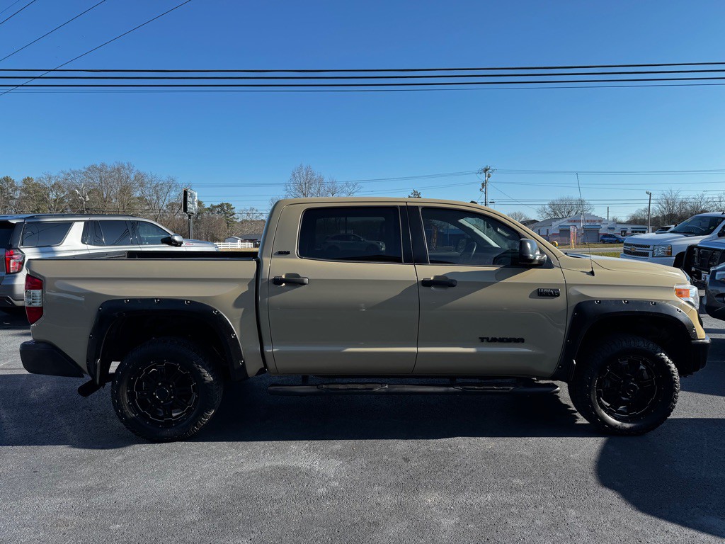 2017 Toyota Tundra Image 7
