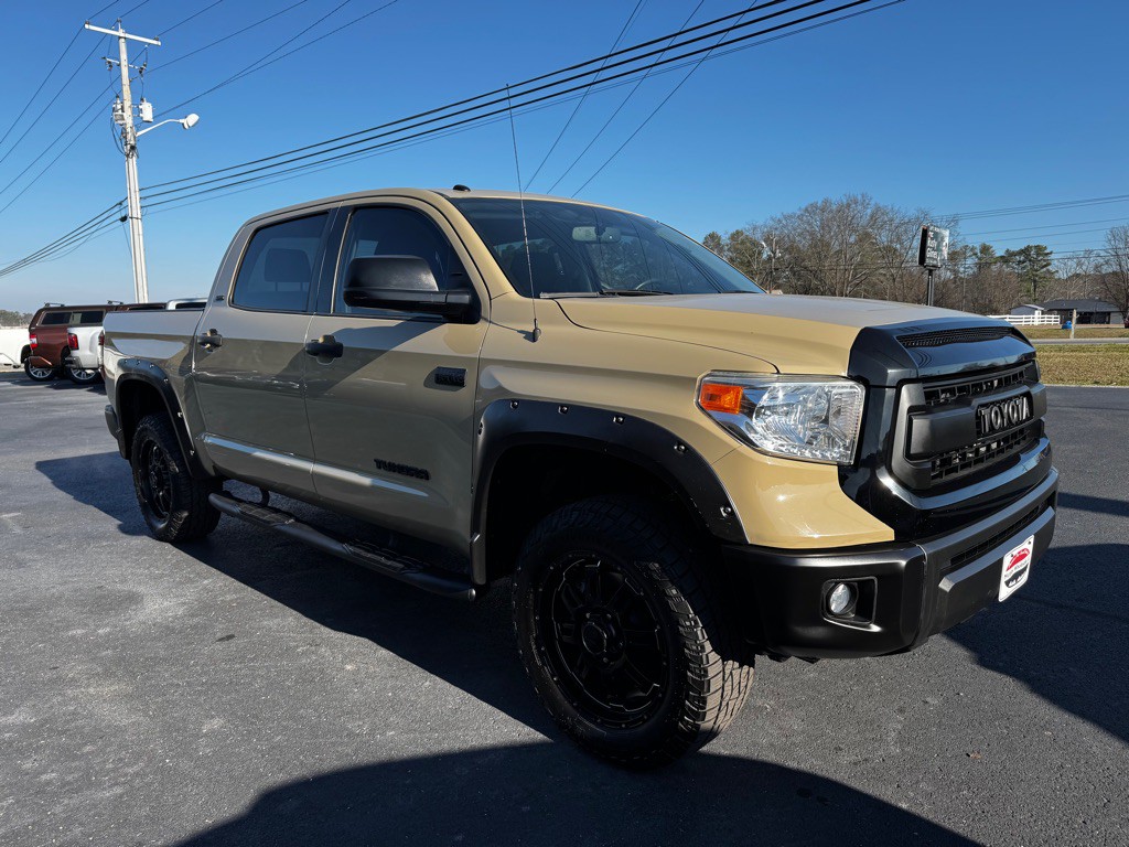 2017 Toyota Tundra Image 8