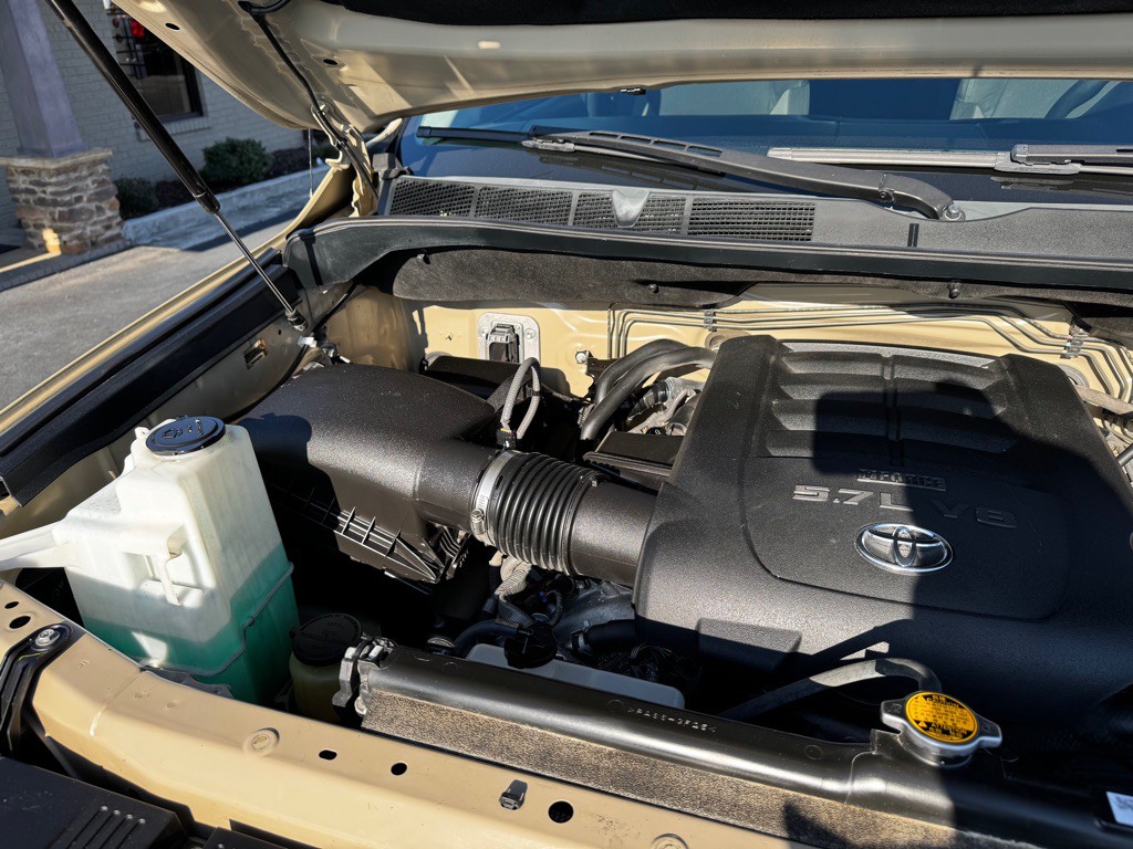 2017 Toyota Tundra Image 27