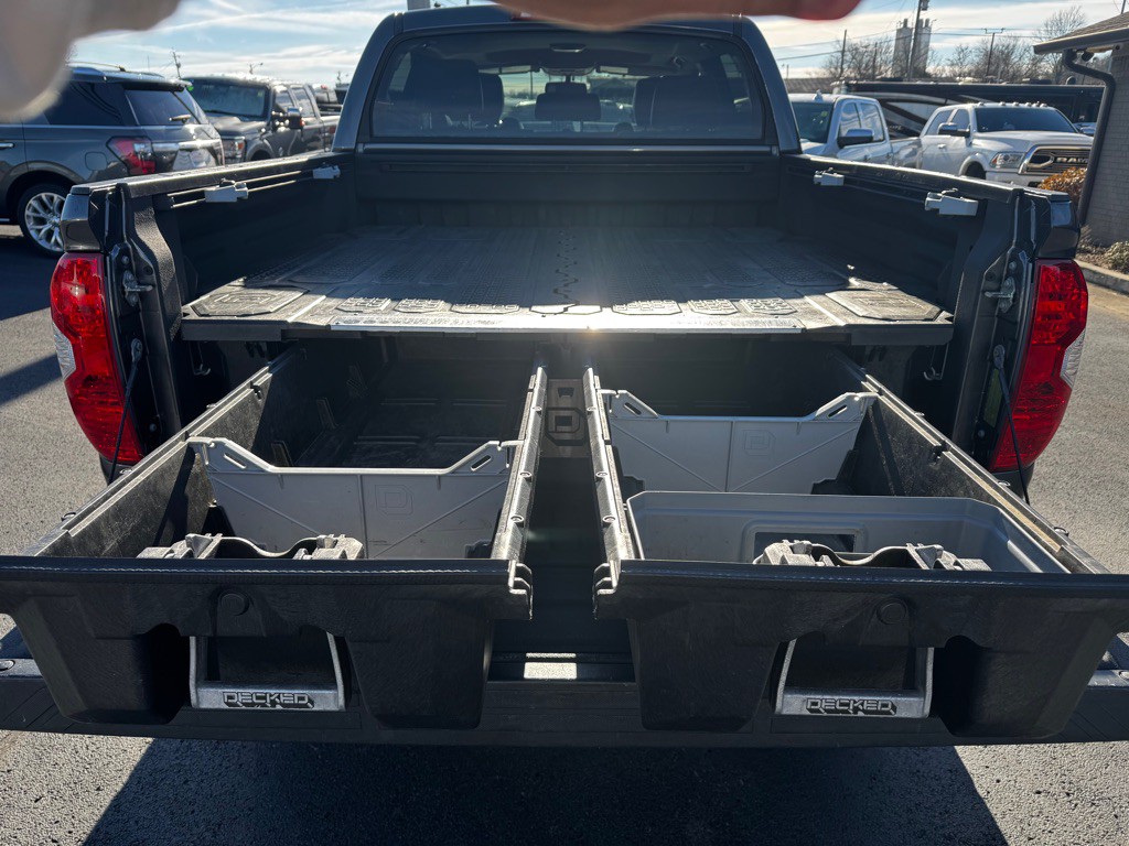 2016 Toyota Tundra Image 6