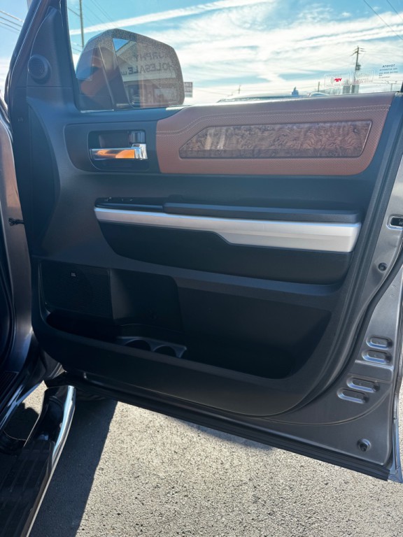 2016 Toyota Tundra Image 26