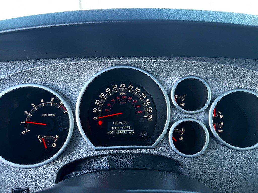 2012 Toyota Tundra Image 11