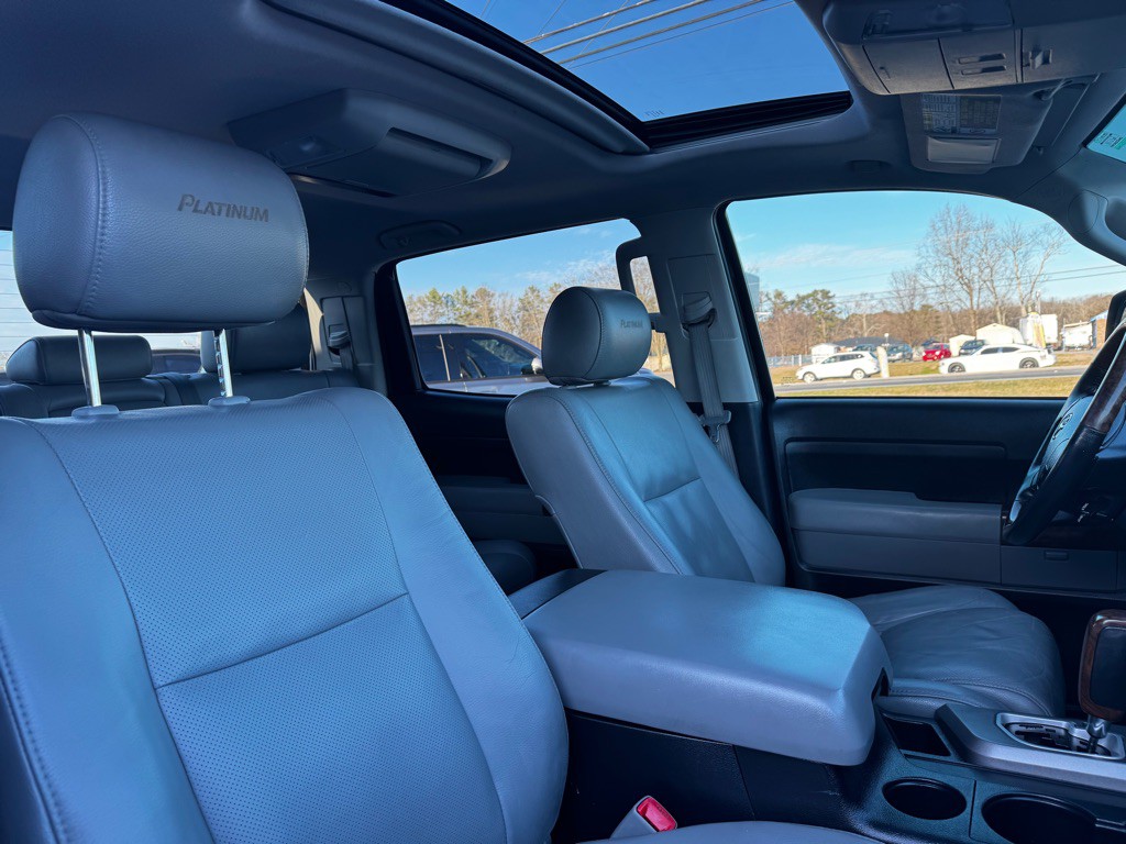 2012 Toyota Tundra Image 24