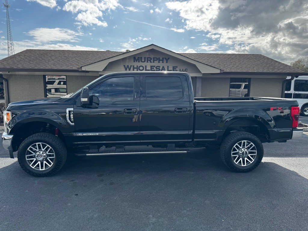 2017 Ford F-250 Image 1