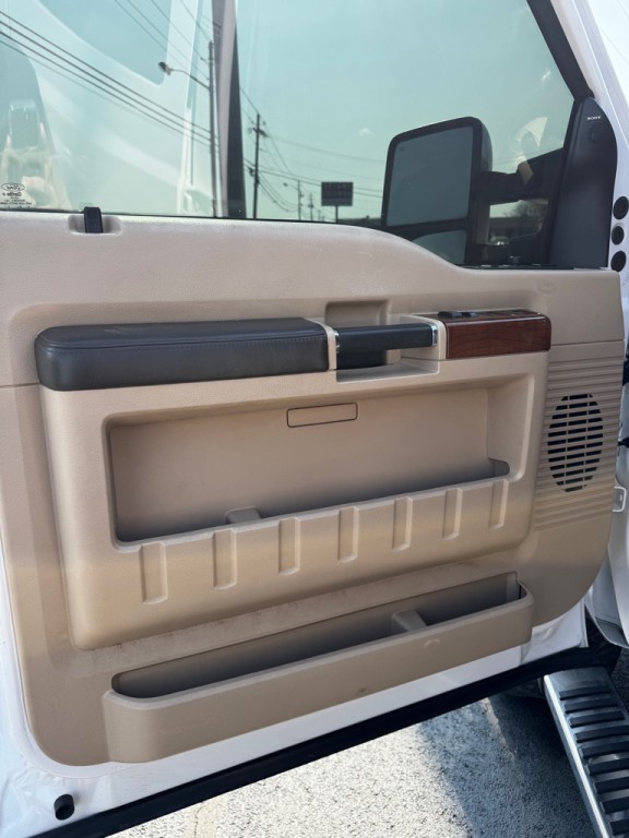 2015 Ford F-350 Image 16