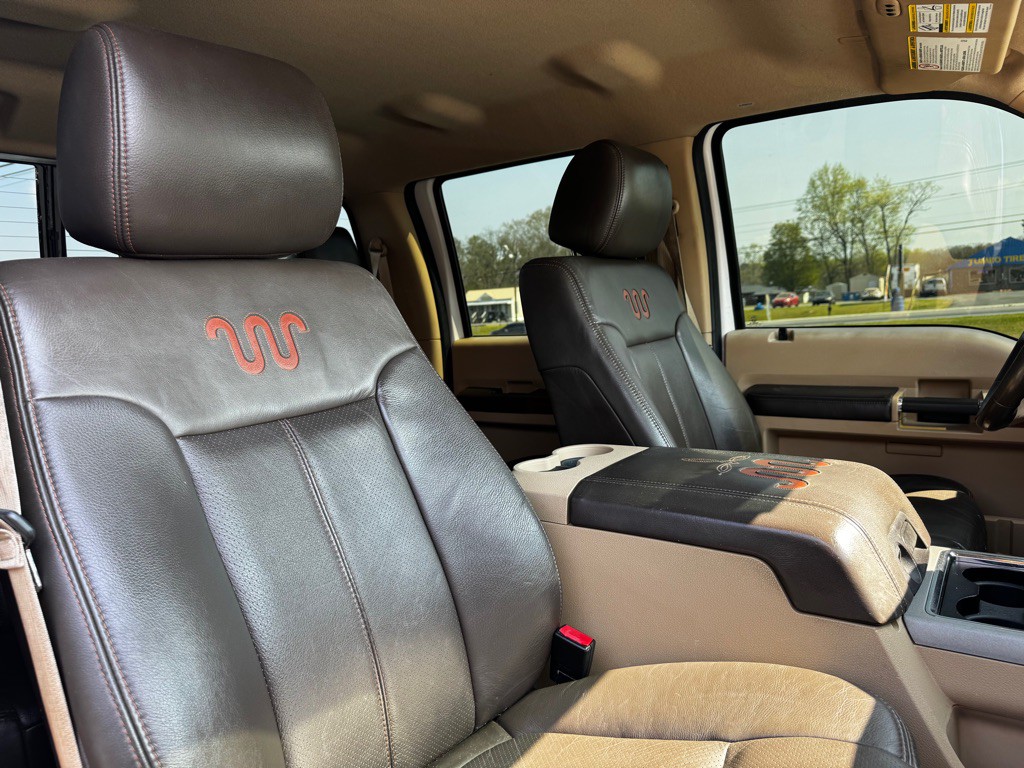 2015 Ford F-350 Image 27