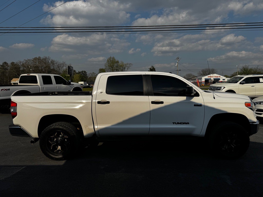 2015 Toyota Tundra Image 7