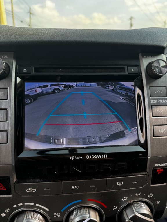 2015 Toyota Tundra Image 15