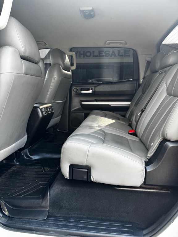 2015 Toyota Tundra Image 17