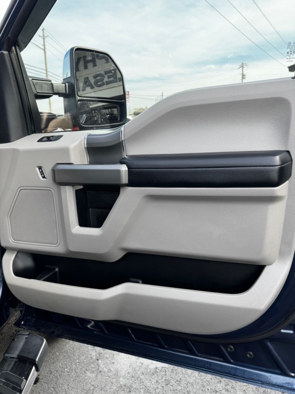 2017 Ford F-250 Image 28