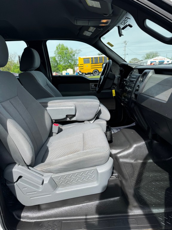 2011 Ford F-150 Image 24