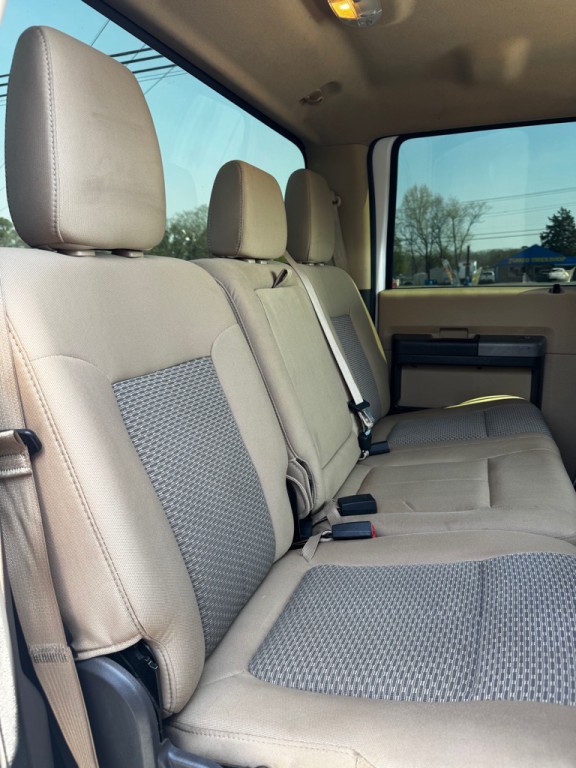 2015 Ford F-250 Image 25