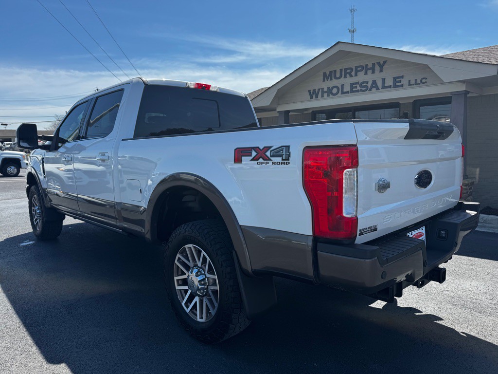 2017 Ford F-250 Image 3