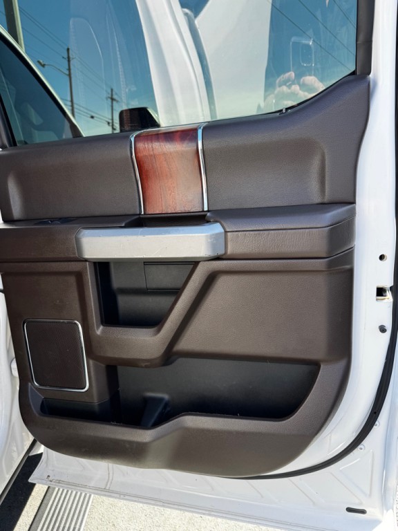 2017 Ford F-250 Image 24