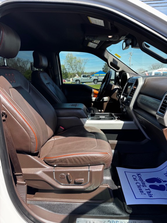 2017 Ford F-250 Image 25