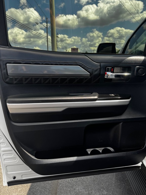 2016 Toyota Tundra Image 20