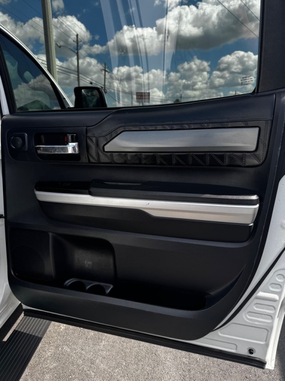 2016 Toyota Tundra Image 24