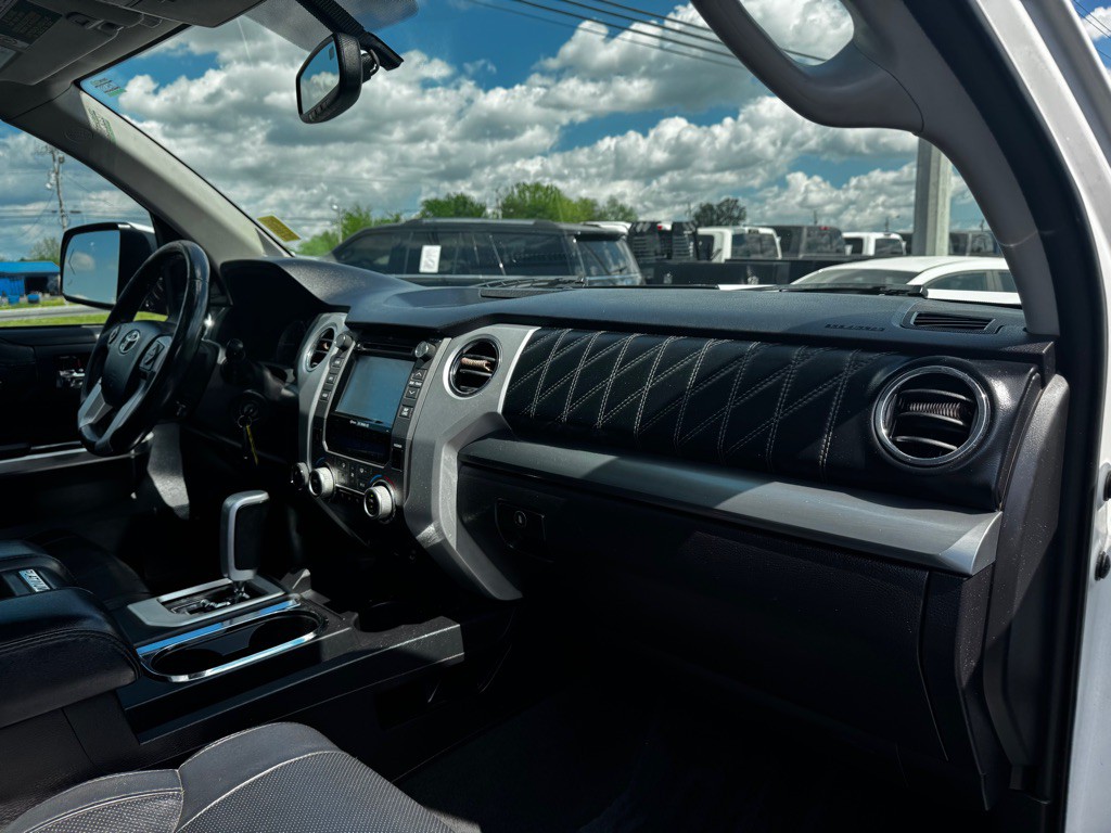 2016 Toyota Tundra Image 26