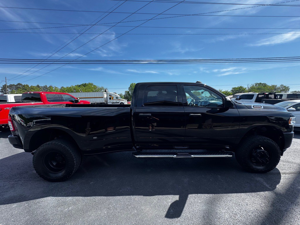 2021 RAM 3500 Image 7
