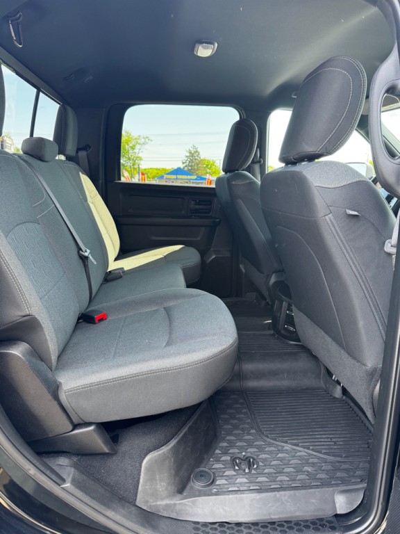 2021 RAM 3500 Image 21